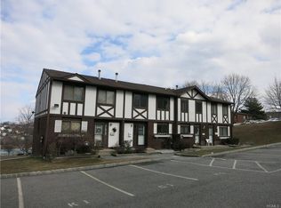 26 Buckingham Ct, Pomona, NY 10970