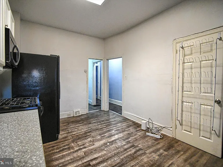 832 N Hutton St — Photo 6