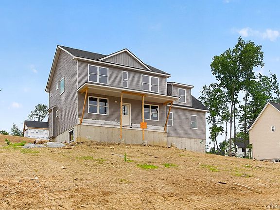 2nd image of 32 Tamarack Drive
