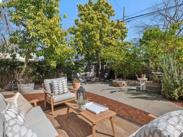 1655 12th St, Oakland, CA 94607