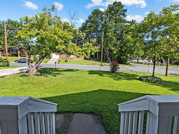 3rd image of 636 Mimosa St