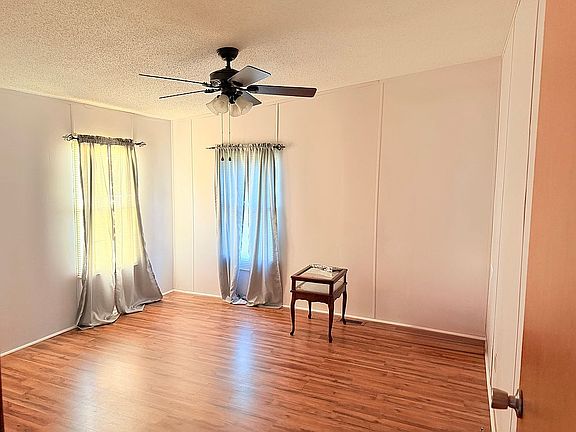 5th image of 319 Honey Hill Dr