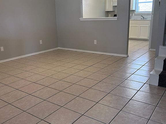 2nd image of 2308 W Elisa Ln #7