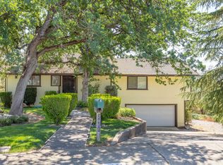 2411 Marinda Way, Redding, CA 96001