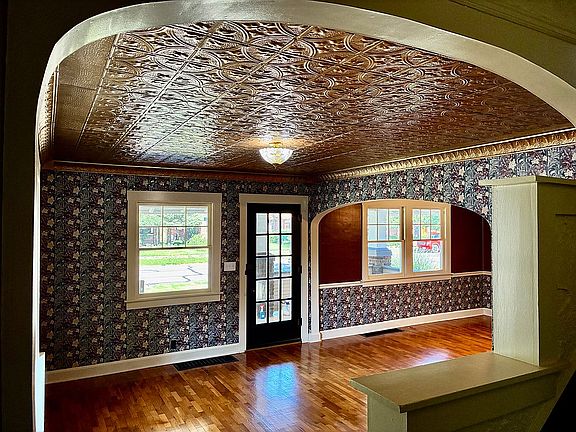 3rd image of 759 Highland Ave