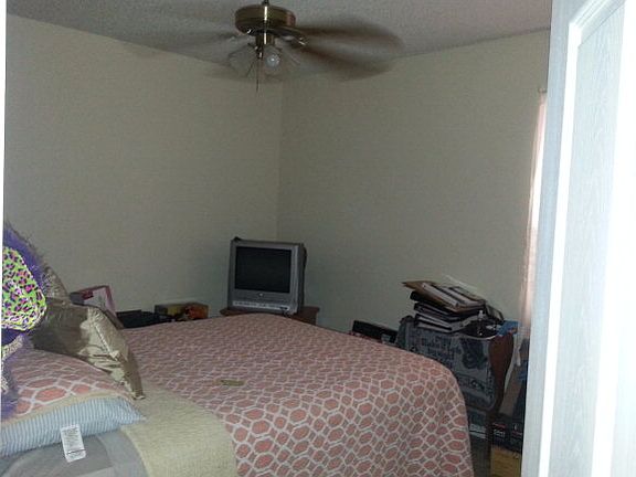 5th image of 657 Pecos Dr
