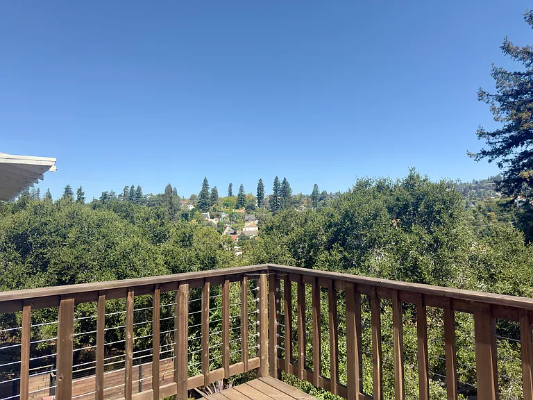 914 Everett Ave — Photo 40