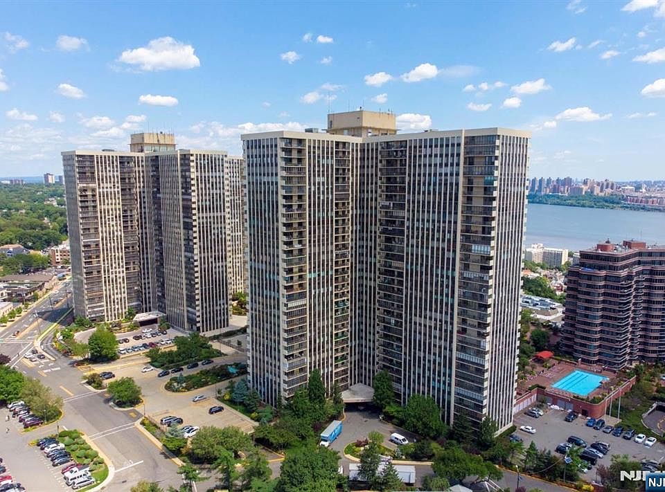 1st image of 200 Winston Dr APT 2016