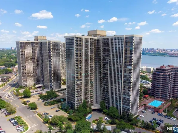 200 Winston Dr APT 2016, Cliffside Park, NJ 07010