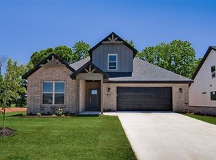 1080 Bootleg Rd, Centerton, AR 72719