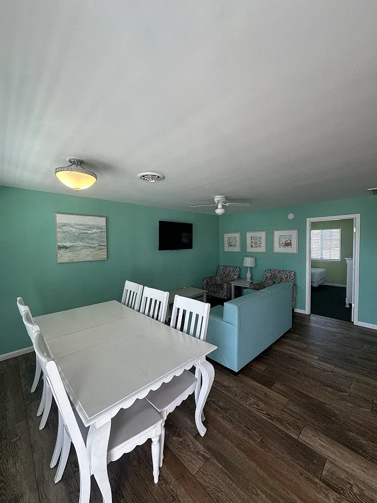 15 Philadelphia Ave — Photo 3