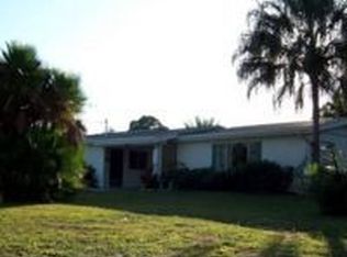 204 NW 17th St #A, Ruskin, FL 33570