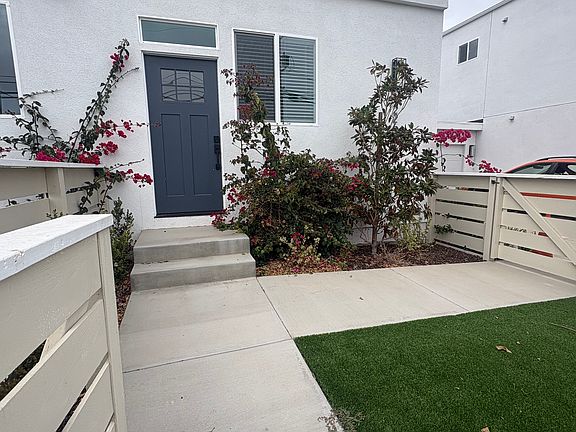 3rd image of 1226 Fern Ave #1