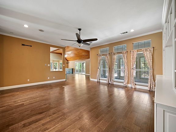 5th image of 767 Farrar Rd