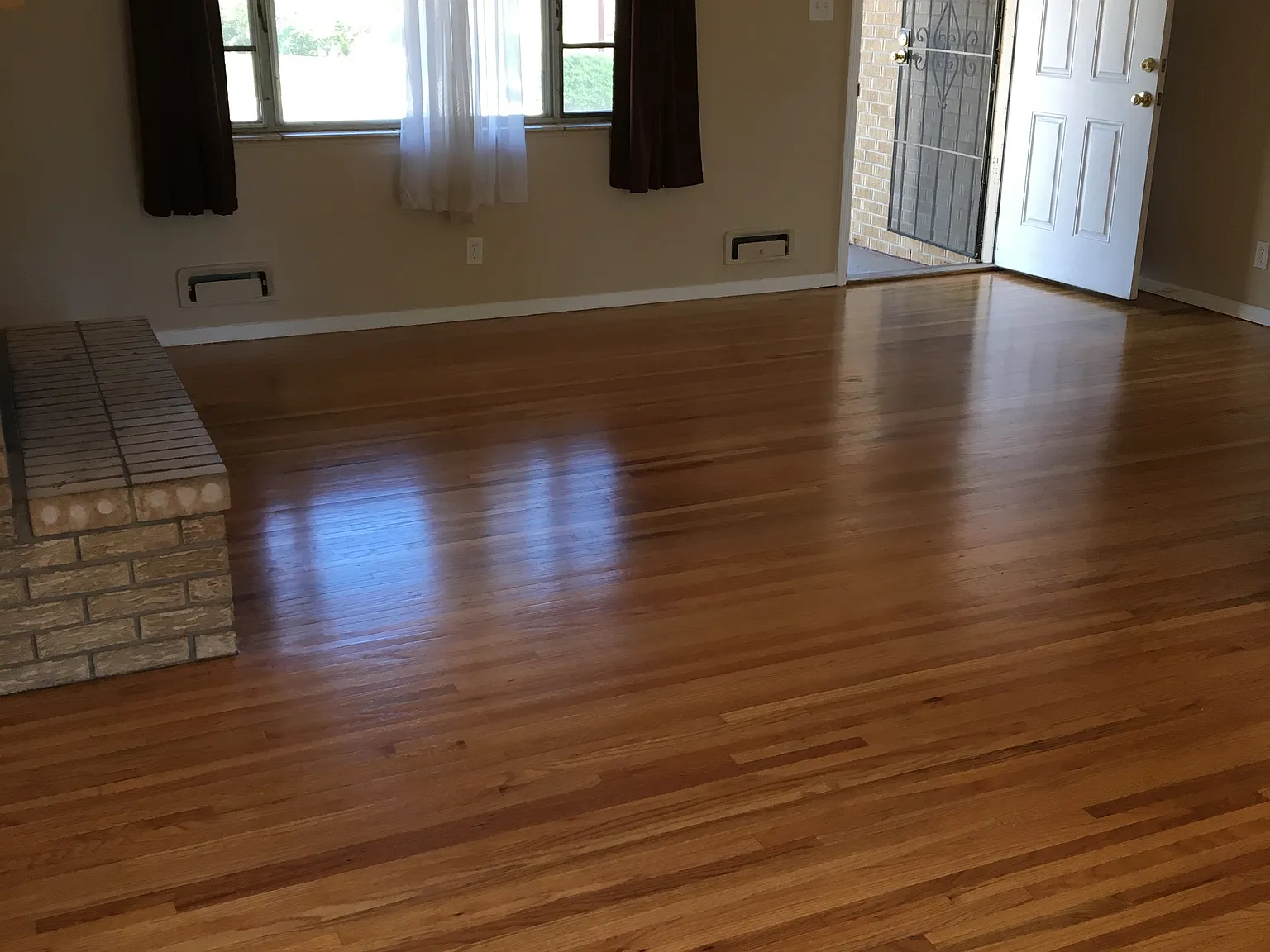 3 bed, 1192 sqft, $1,949 — Photo 4