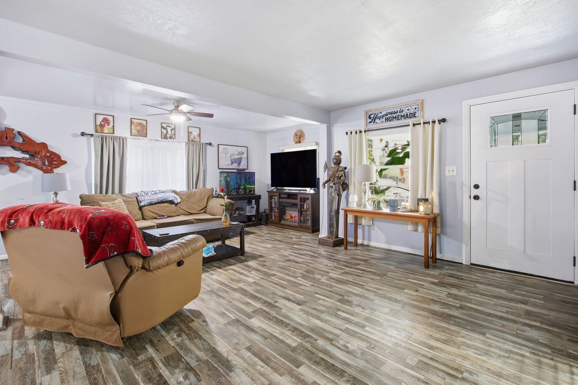 next background image