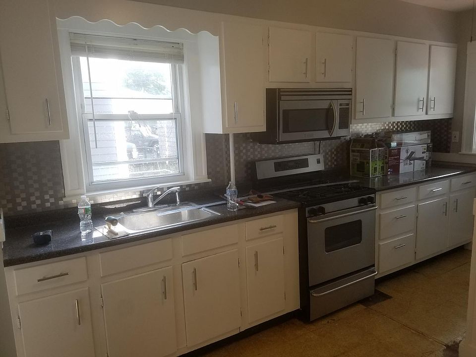 2nd image of 87 Murdock St #1