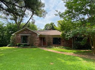 302 Brookshire Dr, Nacogdoches, TX 75965