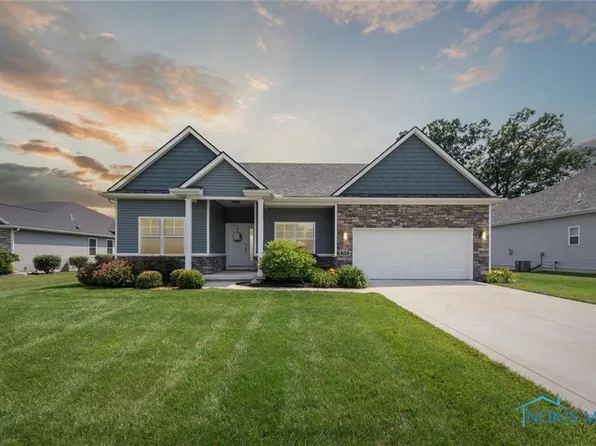 239 Hidden Village Ln, Holland, OH 43528