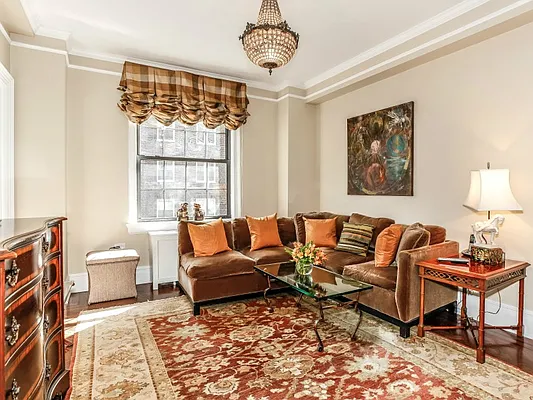 Sold by Sotheby's International Realty | media 19