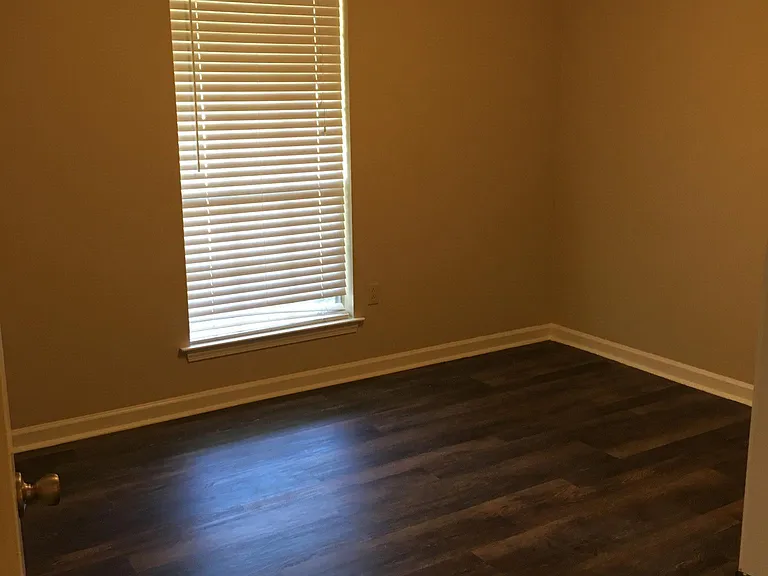 1226 Stoneliegh Dr — Photo 20