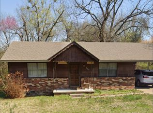 606 Russell Ave, Tahlequah, OK 74464