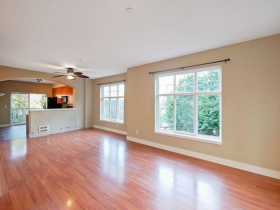 3rd image of 22684 NE Alder Crest Ln #22684