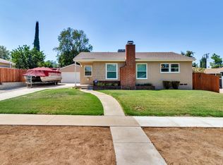 818 Robinhood Ln, Redlands, CA 92373
