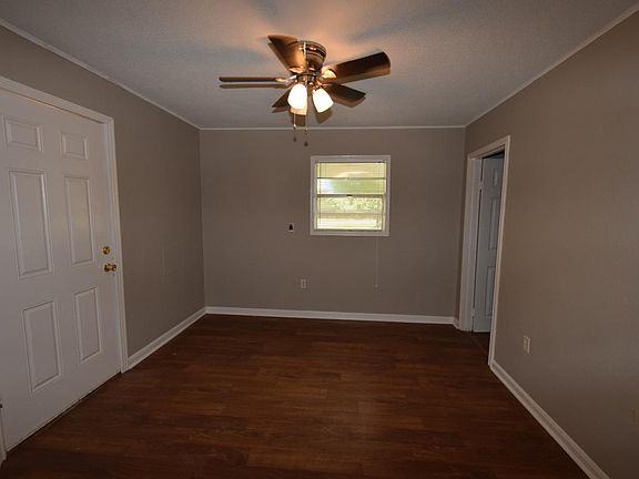 3rd image of 712 N 1st Ave