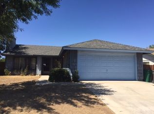 1821 E Avenue R2, Palmdale, CA 93550