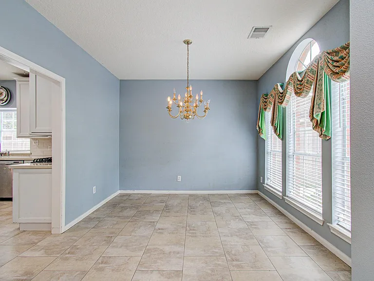 3631 Sunset Meadows Dr — Photo 6