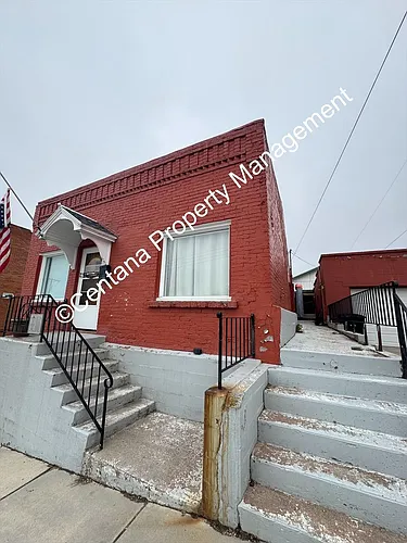 611 N Main St Photo 1