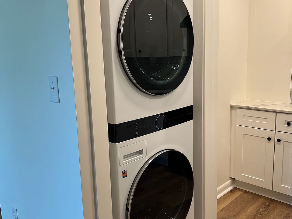 LG Washer Dryer - In Unit & New!