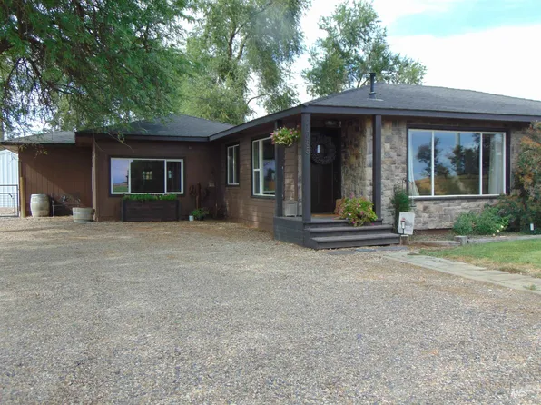 1055 SW 18th Ave, Ontario, OR 97914