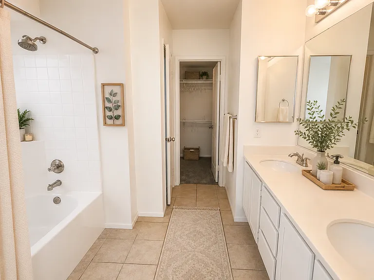 33178 Regatta Dr — Photo 13