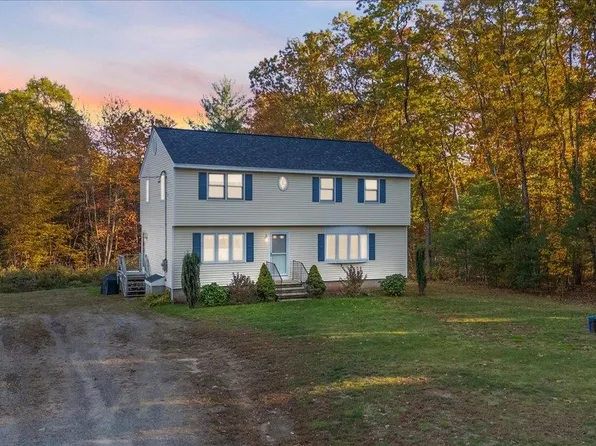 17 Maple Avenue, Newton, NH 03858