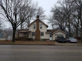 703 Trott Ave SW, Willmar, MN 56201