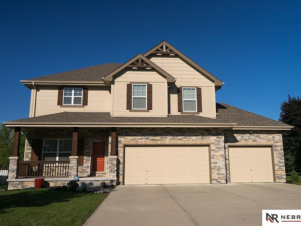 1st image of 6227 N 158th Avenue Cir