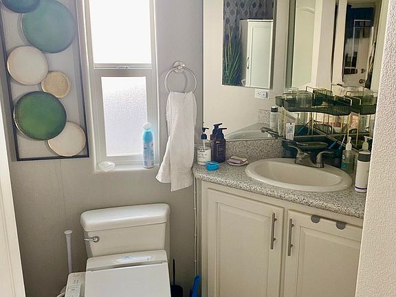 5th image of 2869 E Nineteen Frontage Rd #116