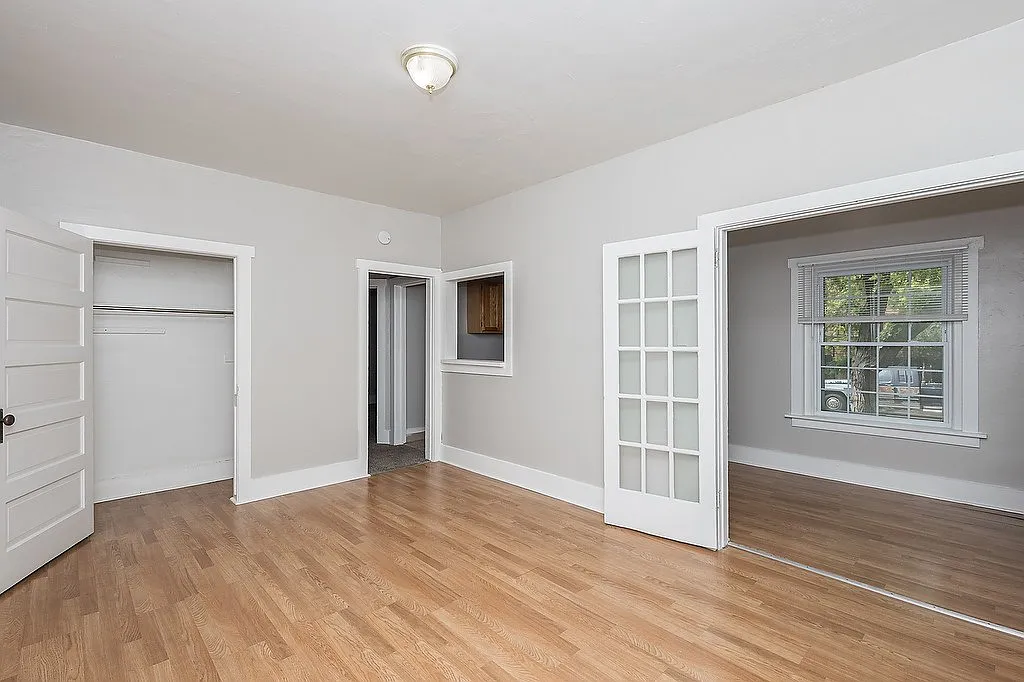 995 Corona St. — Photo 3