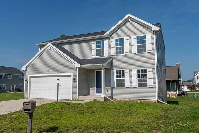 1941 Blue Stem Ct — Photo 1