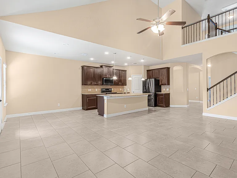 5488 Devonwood St — Photo 10