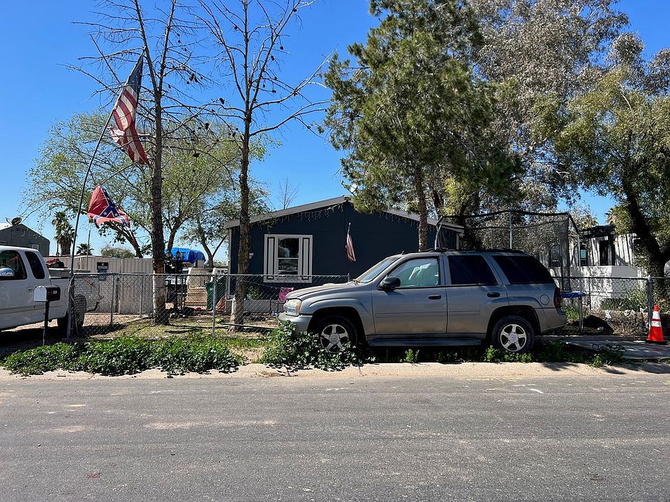 1st image of 326 S 91st St