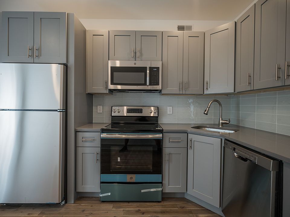 1st image of 3213 Haverford Ave #4