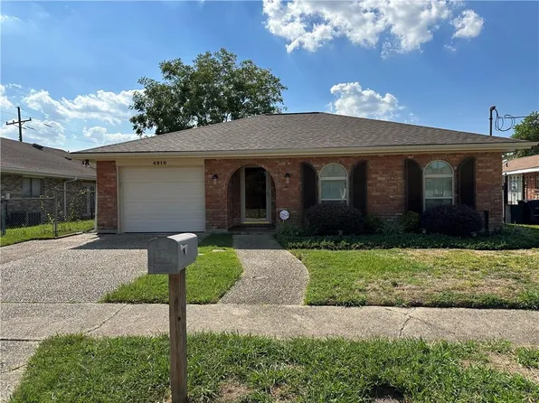 4910 Friar Tuck Dr, New Orleans, LA 70128
