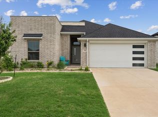 175 Arrow Wood Rd, Waxahachie, TX 75165