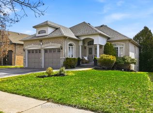 2361 Southcott Rd, Pickering, ON L1X2T3
