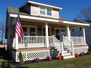 713 Curry Rd, Schenectady, NY 12306