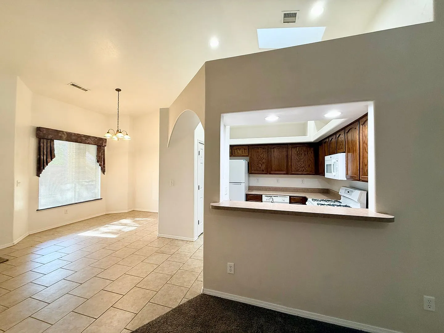 Charming 2-Bedroom Townhome In Prescott — Photo 4