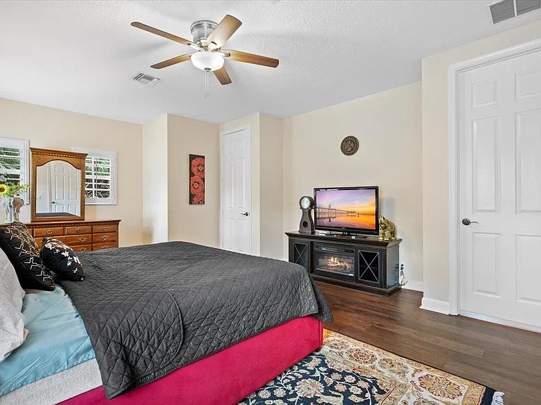 513 Tomahawk Ct — Photo 16